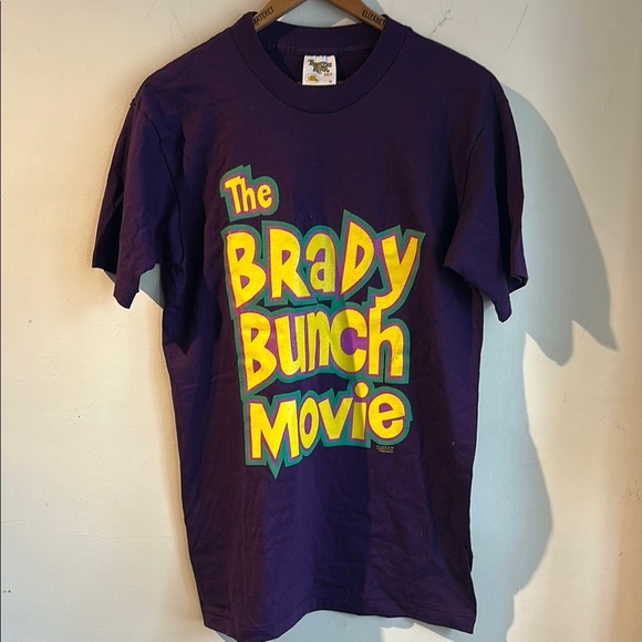 Vintage 1995 Purple Brady Bunch Movie T-Shirt - Picture 1 of 6
